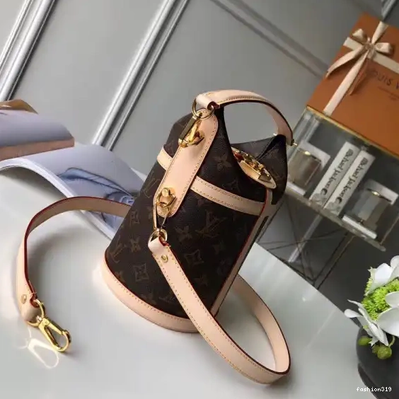 Duffle Vuitton Louis 0503